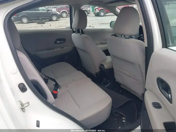 3CZRU5H36HM726665 2017 HONDA HR-V - Image 8