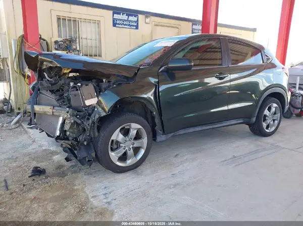 3CZRU5H36HM728318 2017 HONDA HR-V - Image 2