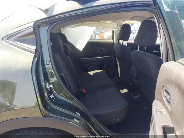 3CZRU5H36JG701267 2018 HONDA HR-V - Image 8