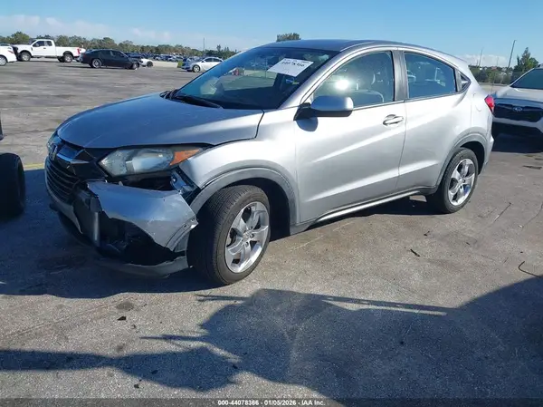 3CZRU5H36JG701432 2018 HONDA HR-V - Image 2