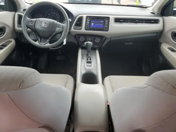 3CZRU5H36JG703942 2018 HONDA HR-V - Image 8