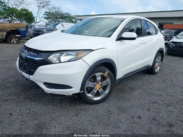 3CZRU5H36JM702310 2018 HONDA HR-V - Image 2