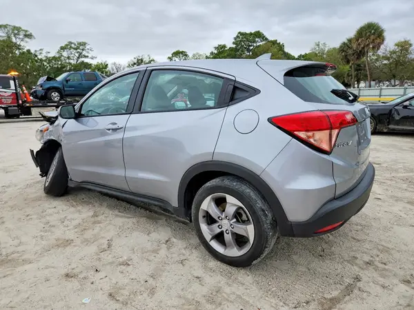 3CZRU5H36JM704669 2018 HONDA HR-V - Image 2