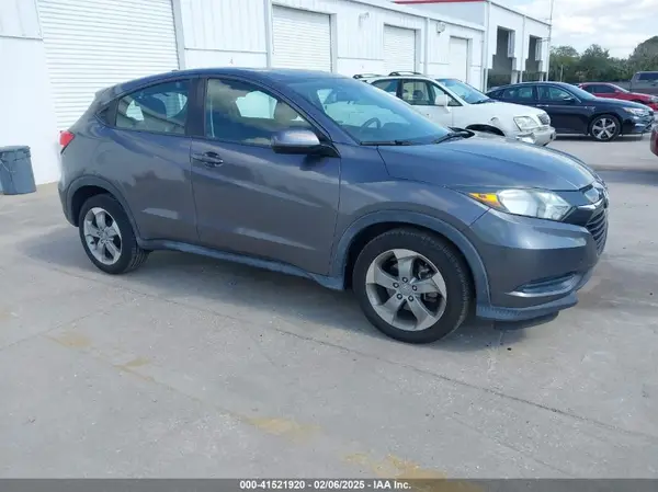 3CZRU5H36JM719592 2018 HONDA HR-V - Image 1