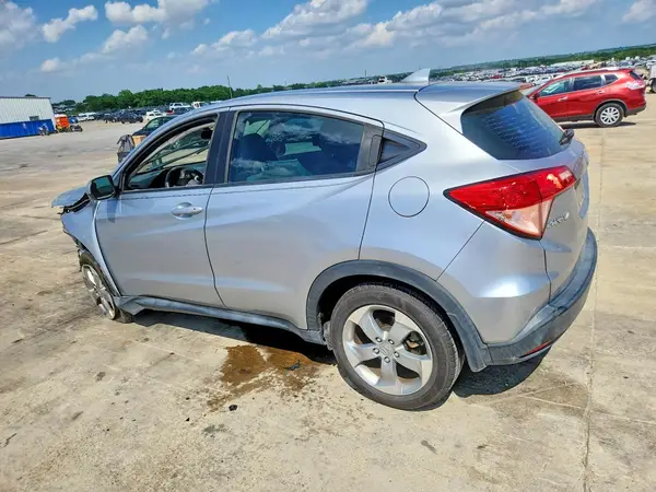 3CZRU5H36JM720628 2018 HONDA HR-V - Image 2