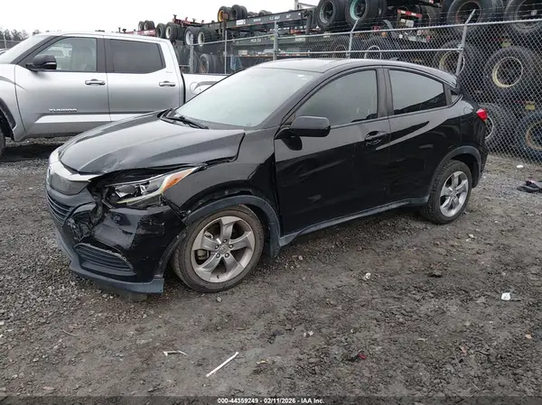 3CZRU5H36KG703358 2019 HONDA HR-V - Image 2