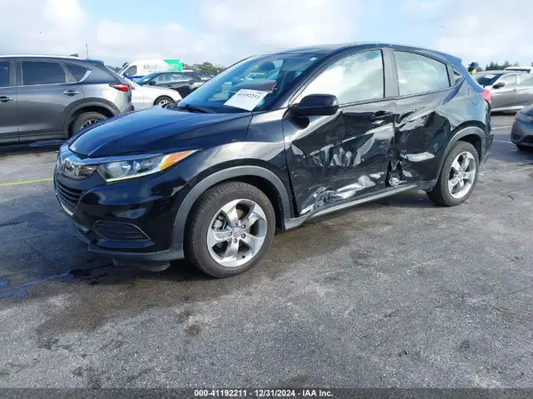 3CZRU5H36KG708883 2019 HONDA HR-V - Image 2