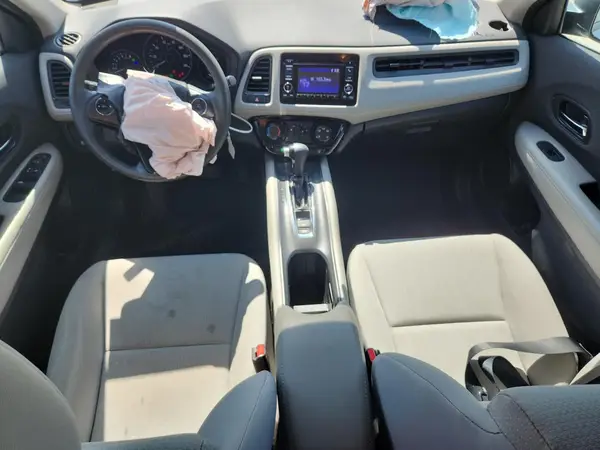 3CZRU5H36KG710438 2019 HONDA HR-V - Image 8