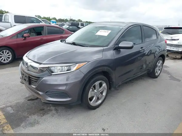 3CZRU5H36KG715672 2019 HONDA HR-V - Image 2