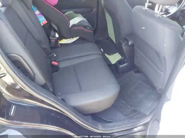 3CZRU5H36KG716059 2019 HONDA HR-V - Image 8