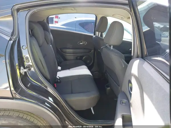 3CZRU5H36KG716255 2019 HONDA HR-V - Image 8