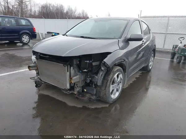 3CZRU5H36KM101545 2019 HONDA HR-V - Image 2