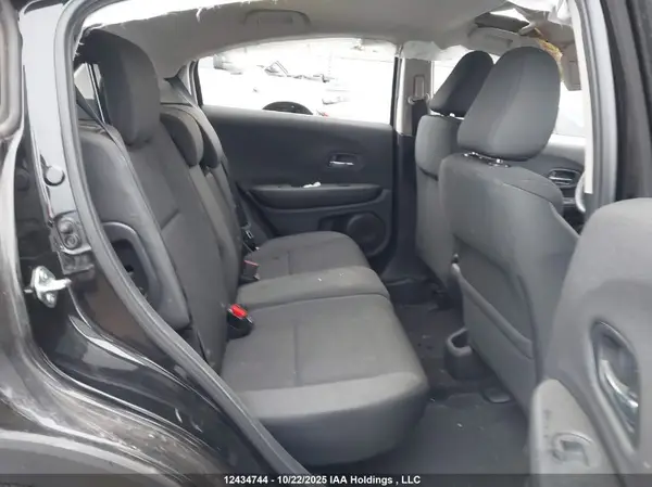 3CZRU5H36KM101917 2019 HONDA HR-V - Image 8