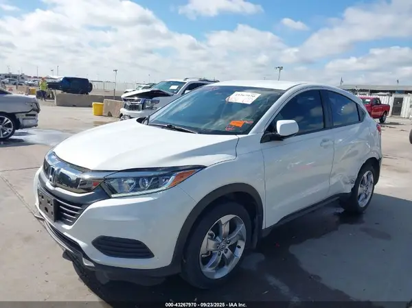 3CZRU5H36KM704589 2019 HONDA HR-V - Image 2