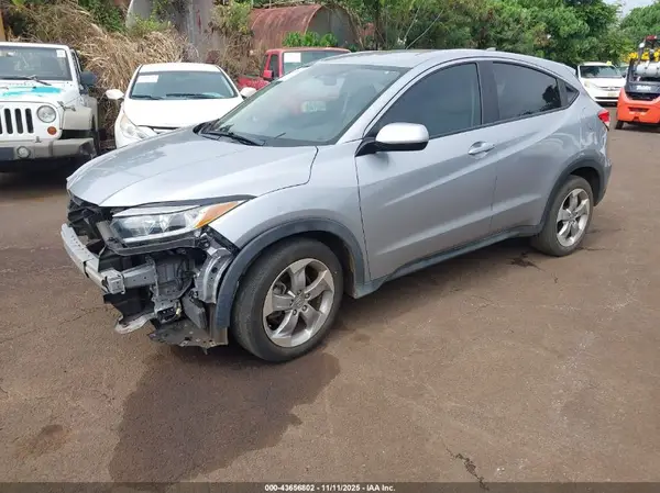 3CZRU5H36KM727158 2019 HONDA HR-V - Image 2