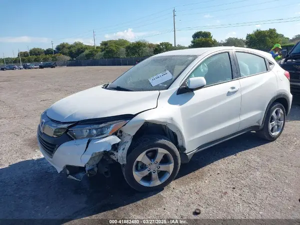 3CZRU5H36LM702178 2020 HONDA HR-V - Image 2