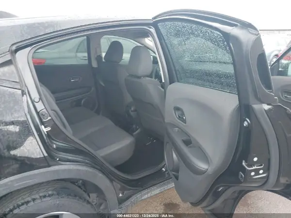 3CZRU5H36LM705243 2020 HONDA HR-V - Image 8