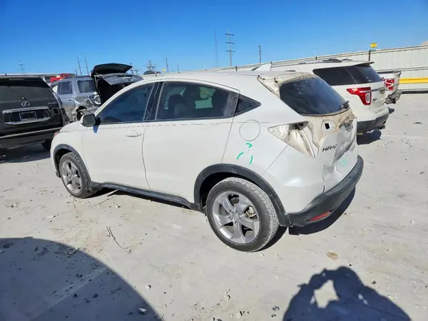 3CZRU5H36LM705890 2020 HONDA HR-V - Image 2