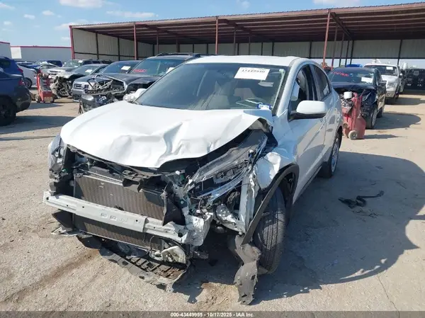 3CZRU5H36LM711317 2020 HONDA HR-V - Image 2