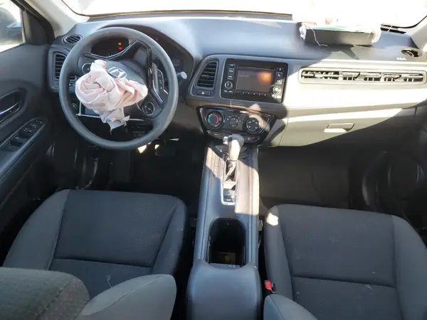 3CZRU5H36LM715352 2020 HONDA HR-V - Image 8