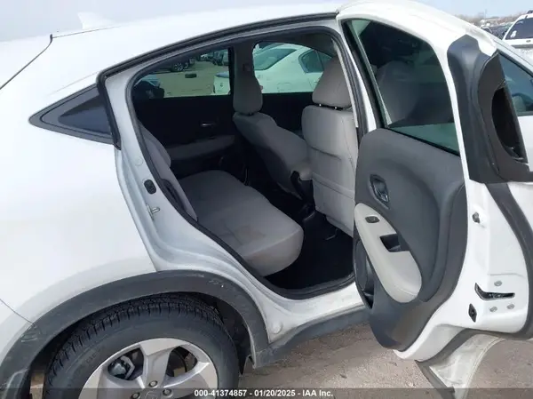 3CZRU5H36MM706538 2021 HONDA HR-V - Image 8