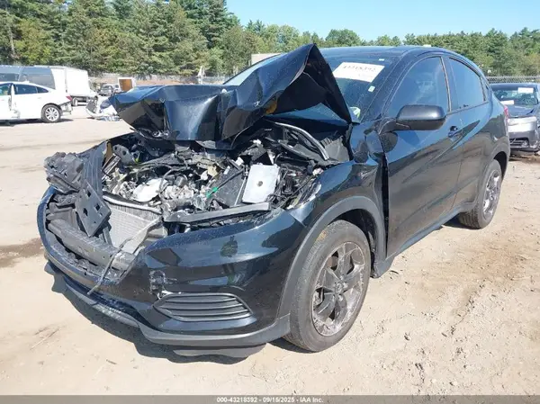 3CZRU5H36MM718057 2021 HONDA HR-V - Image 2