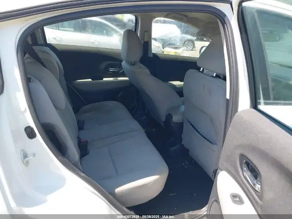 3CZRU5H36MM726160 2021 HONDA HR-V - Image 8