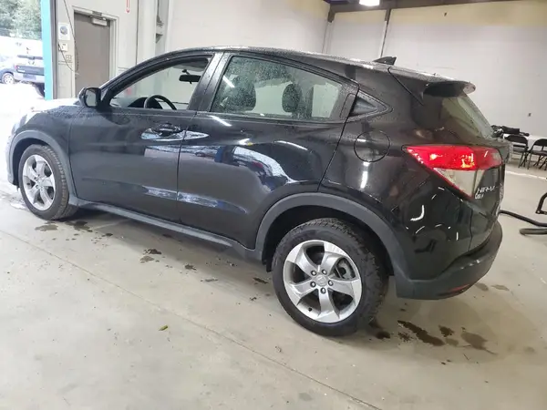 3CZRU5H36NM734020 2022 HONDA HR-V - Image 2
