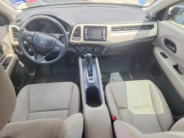 3CZRU5H37GM713258 2016 HONDA HR-V - Image 8