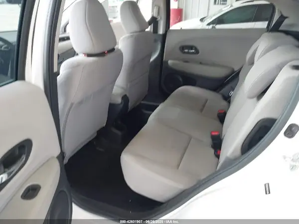 3CZRU5H37GM720890 2016 HONDA HR-V - Image 8