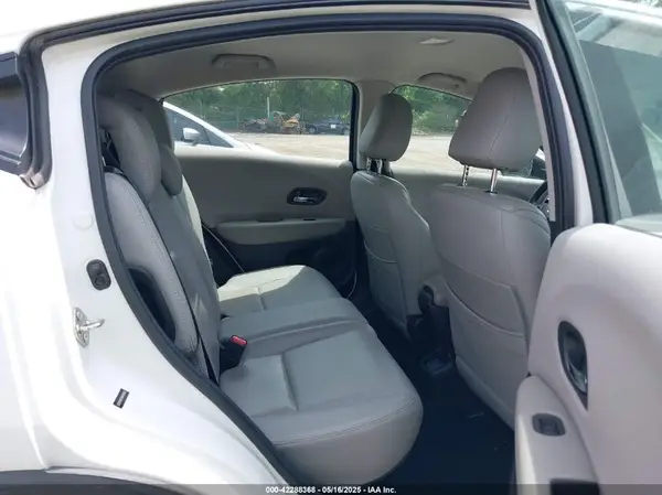 3CZRU5H37GM730562 2016 HONDA HR-V - Image 8