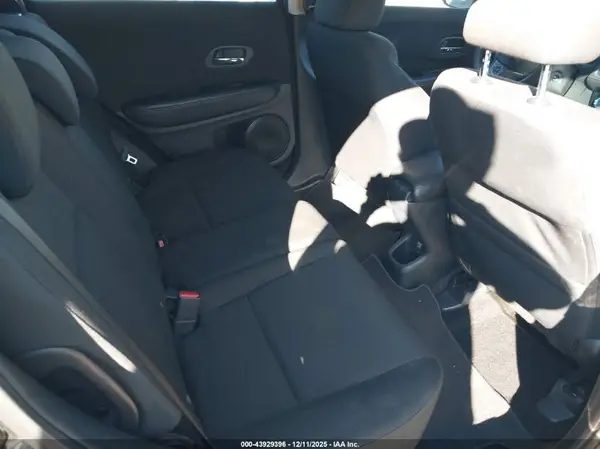 3CZRU5H37GM743456 2016 HONDA HR-V - Image 8