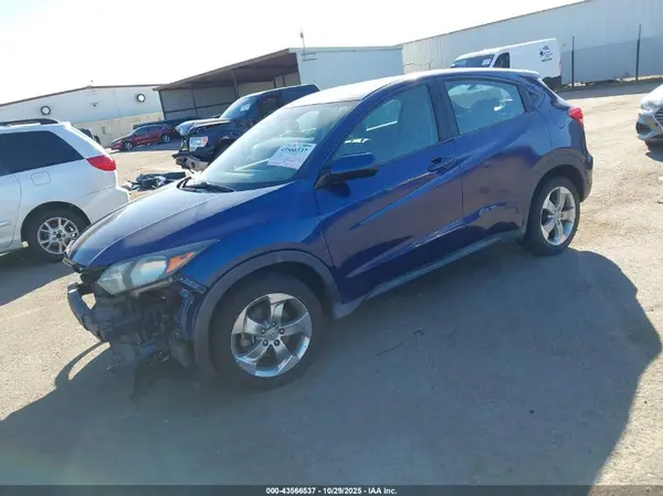 3CZRU5H37HG704530 2017 HONDA HR-V - Image 2