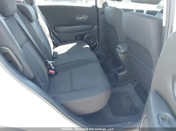 3CZRU5H37HM100980 2017 HONDA HR-V - Image 8