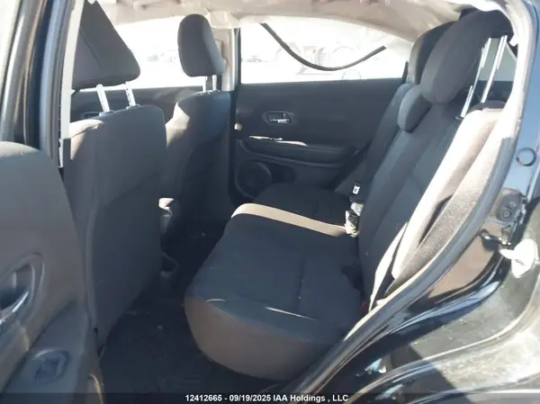3CZRU5H37HM102664 2017 HONDA HR-V - Image 8