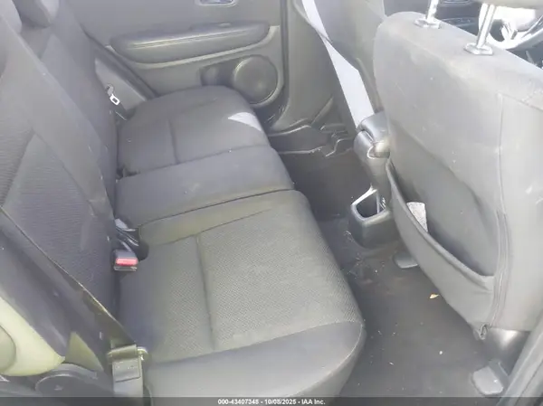 3CZRU5H37HM705369 2017 HONDA HR-V - Image 8