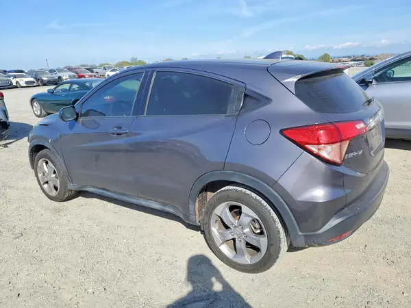 3CZRU5H37HM706683 2017 HONDA HR-V - Image 2