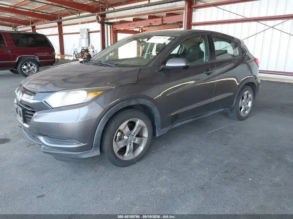 3CZRU5H37HM706733 2017 HONDA HR-V - Image 2