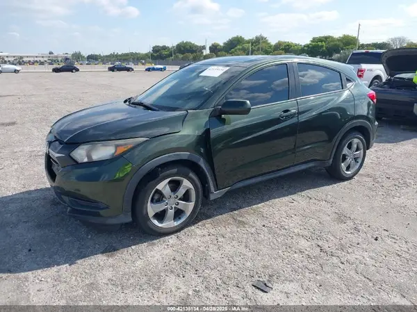 3CZRU5H37HM711074 2017 HONDA HR-V - Image 2