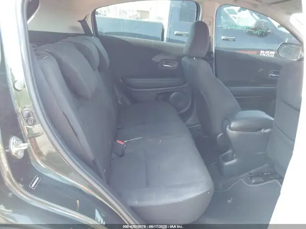 3CZRU5H37HM724567 2017 HONDA HR-V - Image 8
