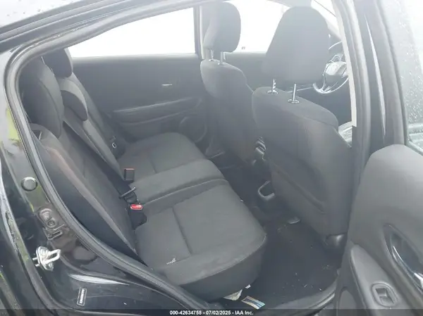 3CZRU5H37HM725413 2017 HONDA HR-V - Image 8
