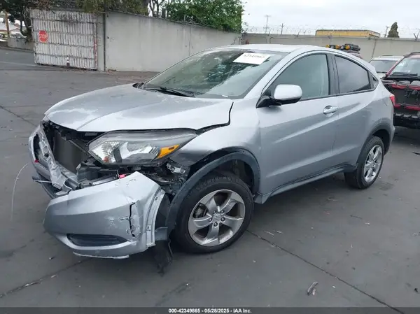 3CZRU5H37JG701763 2018 HONDA HR-V - Image 2