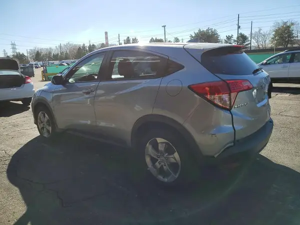 3CZRU5H37JG702752 2018 HONDA HR-V - Image 2