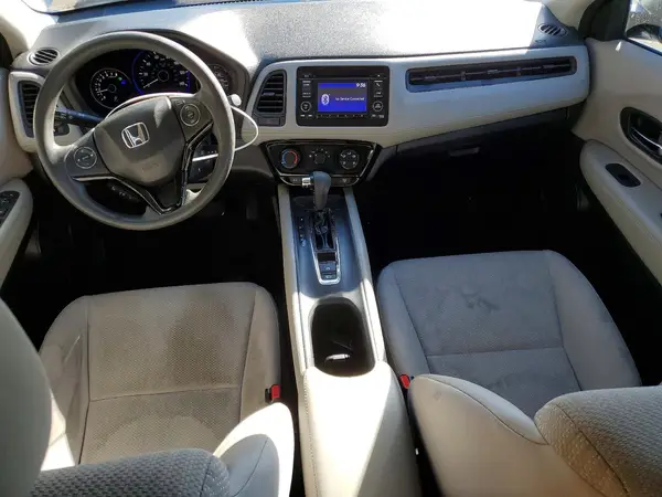 3CZRU5H37JG702752 2018 HONDA HR-V - Image 8