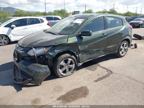 3CZRU5H37JG703433 2018 HONDA HR-V - Image 2