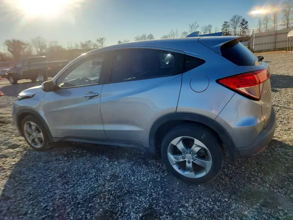 3CZRU5H37JM703613 2018 HONDA HR-V - Image 2