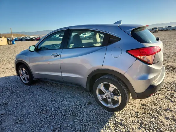 3CZRU5H37JM708326 2018 HONDA HR-V - Image 2