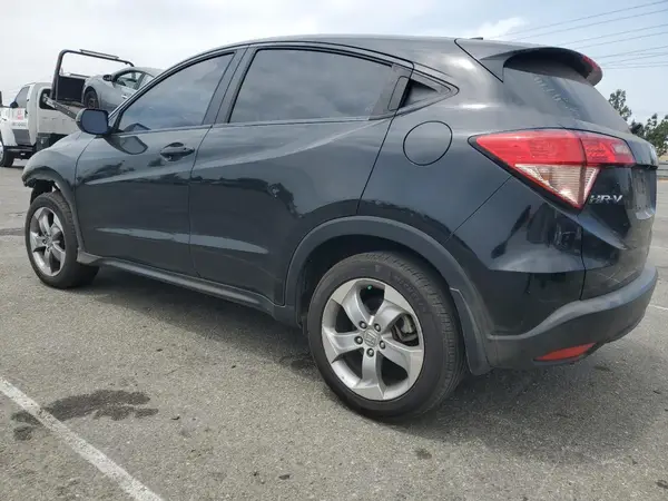 3CZRU5H37JM709587 2018 HONDA HR-V - Image 2