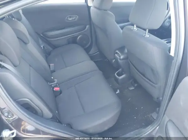 3CZRU5H37JM710593 2018 HONDA HR-V - Image 8
