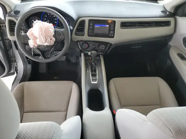 3CZRU5H37JM711632 2018 HONDA HR-V - Image 8